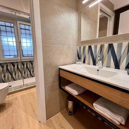 Trastevere Tre Porte * ローマ